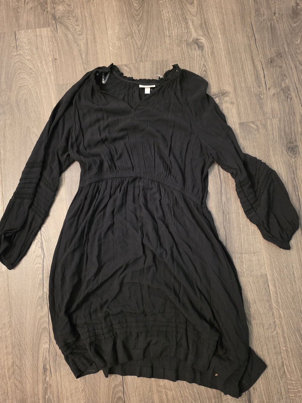Knox Rose Black Long Sleeve V-Neck Dress